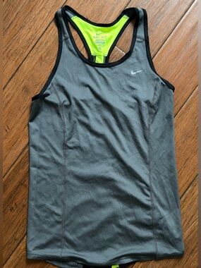 Women’s Nike Dri-Fit active top